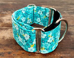 Collar Martingale para Perro: Teal Petals Hecho a Mano en España por Wakakán
